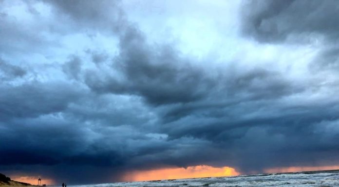 Elpis est en route : Les autorités locales se préparent à la tempête, les forces de sécurité ont été renforcées