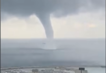 Une grande trombe marine a tourbillonné hier après-midi dans le port israélien d’Ashdod