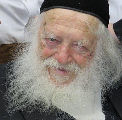 Le Rav Kanievsky, chef de la communauté ultra-orthodoxe est décédé à l’âge de 94 ans. Tout sur ses funerailles