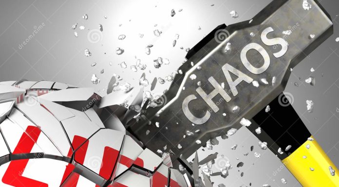 Est-ce que notre monde va vers le chaos ? par Ezra Banoun
