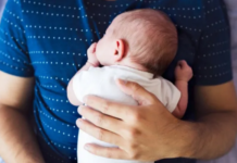 Israël – Bonne nouvelle pour les pères : un congé de maternité entièrement payé