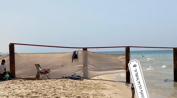 La plage séparée d’Ashdod : Les habitants sont en colère contre le manque de pudeur du lieu et les réactions des membres du conseil et du comité rabbinique