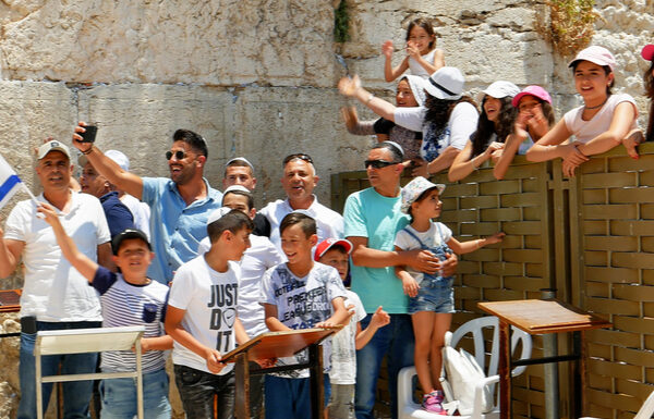 Enquête : Plus d’Israéliens sont plus heureux maintenant financièrement qu’avant la pandémie