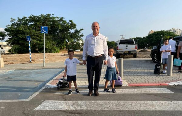 Ashdod : Plus de 56 000 élèves commenceront l’année scolaire aujourd’hui, dont 270 réfugiés d’Ukraine