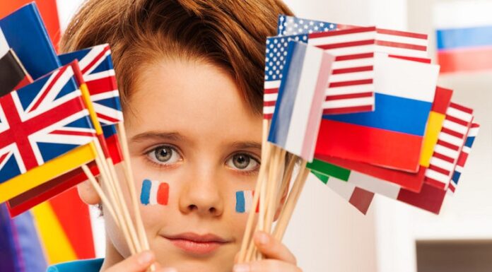 Pourquoi élever votre enfant »bilingue » est préférable