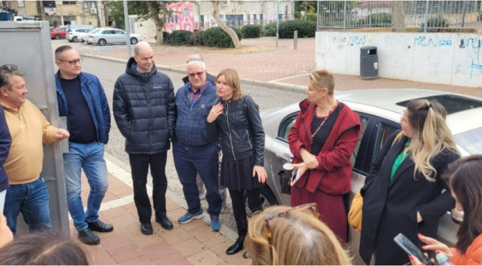 Ashdod : les personnes silencieuses qui aident celles qui se trouvent dans les rues
