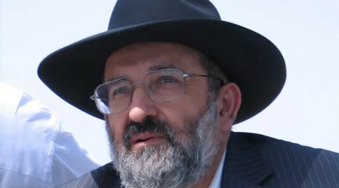 Analyse du Rav Dr Eliyahu Rahamim Zini : deux camps s’affrontent actuellement en Israël, qui se trouve dans l’arène et pourquoi ? ?