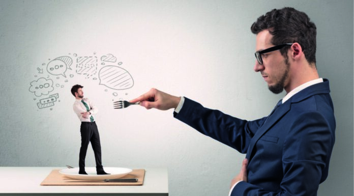 Le pouvoir en dissection ! Rony Akrich