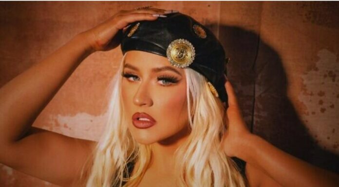 Evenements : Christina Aguilera prévoit de passer quatre jours en Israël, d’après Starbucks