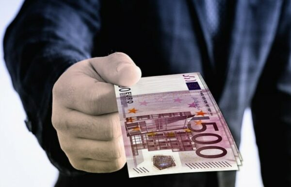 Quelles sont les indemnités perçues en cas de retard de remise des clefs ?