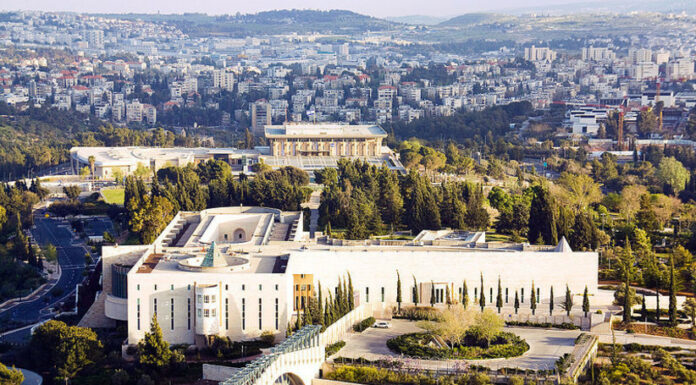 La loi israélienne du retour s’étend aux veufs de Juifs éligibles, selon un tribunal