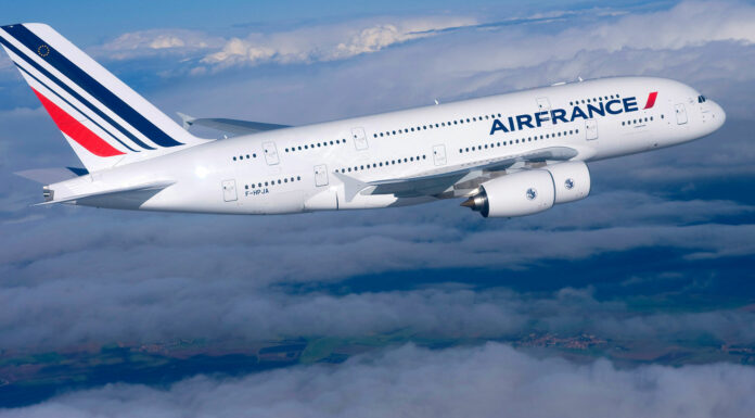 Air France célèbre le retour des vols vers Israël avec un cadeau original pour ses passagers