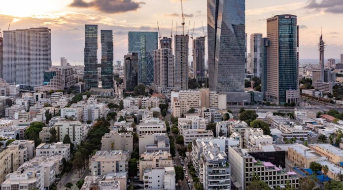 Tel-Aviv n’est plus seule : la ruée immobilière gagne tout Israël par Arnaud Sayegh
