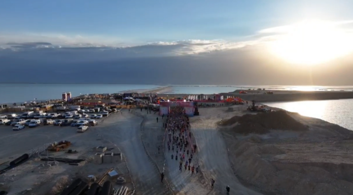 6 000 coureurs défient l’adversité lors du 5ème marathon de la mer morte