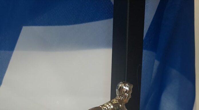 L’équipe de football de la classe médias gagne encore ! Une victoire qui vaut chaque mot …