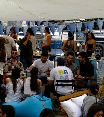 « Auto-glida », DJ, cocktails et schnitzels : Le « BAZZAR de Kivounim » revient ce vendredi 28 juin 2024