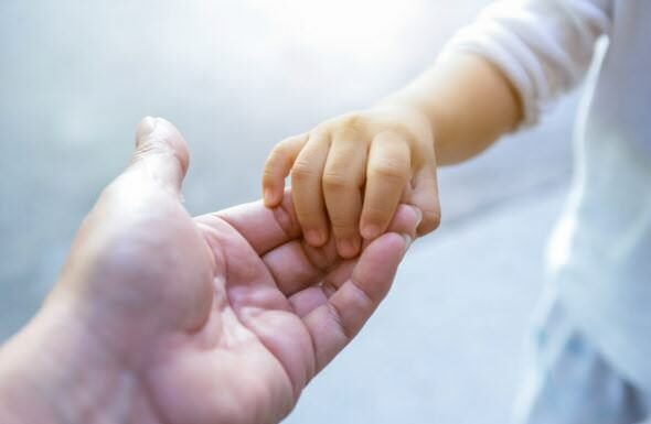 Religion – Des enfants adoptés – Elever un orphelin dans son foyer