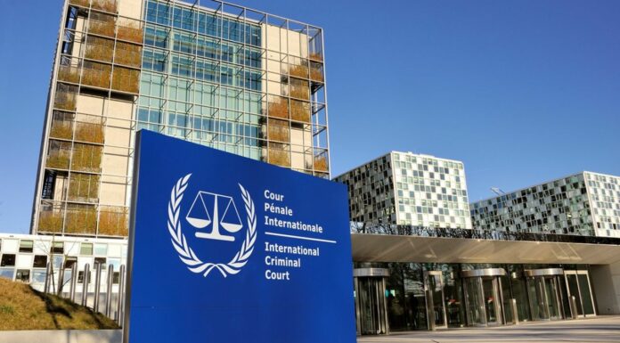 Les sanctions imposées par l’administration Trump pourraient paralyser la C.P.I., ce qui en inquiète les responsables