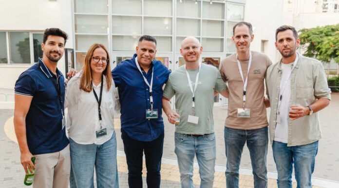Avec le soutien de hauts responsables de l’industrie : des dizaines de jeunes d’Ashdod en route vers la high-tech