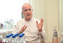 Dr Lasry à l’approche de la rentrée scolaire : « Cette année, nous lançons la révolution de l’IA dans le système éducatif d’Ashdod »