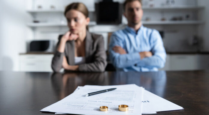 Le tribunal de la famille oblige un Français à verser 485 000 euros à son ex-femme