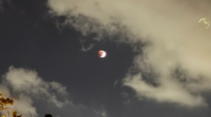 Une « Lune de sang » illumine le ciel israélien