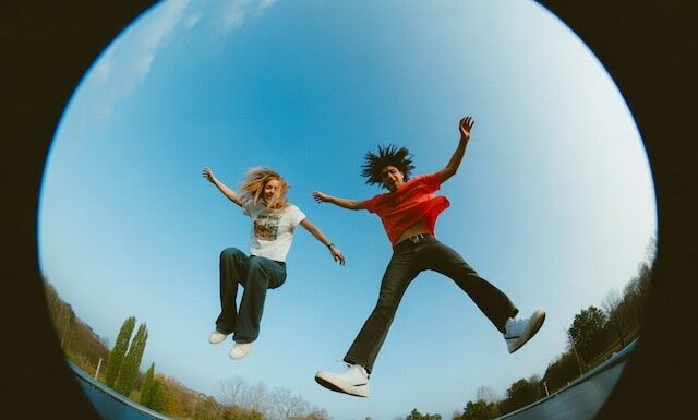 La baisse du taux directeur relance les opportunités d’achat et de renégociation par Arnaud Sayegh