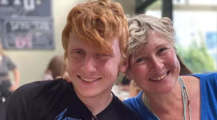 Une conférence émouvante et inspirante à Ashdod avec Iris Haim, la mère de Yotam Haim, enlevé et capturé le 7 octobre.