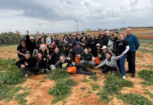 Les nouveaux immigrants israéliens trouvent un sens à leur vie en faisant du bénévolat alors que la guerre se poursuit.