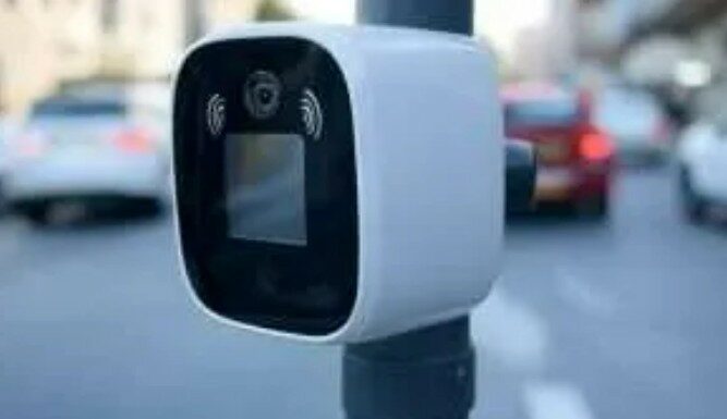Choc pour les conducteurs : un millier de caméras cachées traquent vos moindres infractions en ville