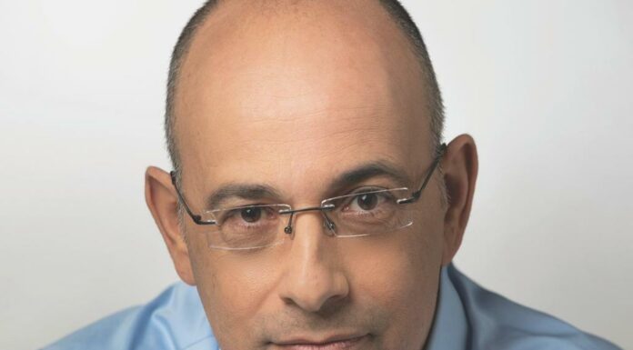 Sondage exclusif : le Parti Économique de Yaron Zelikha double son score et séduit 25 % sur le ministre des Finances