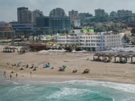 Hôtel de Lido à Ashdod : le groupe Ofek engage une bataille judiciaire contre l’État après la suppression des aides publiques