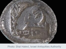 Découverte exceptionnelle à Ashdod : une pièce chypriote vieille de 2 500 ans retrouvée sur une plage