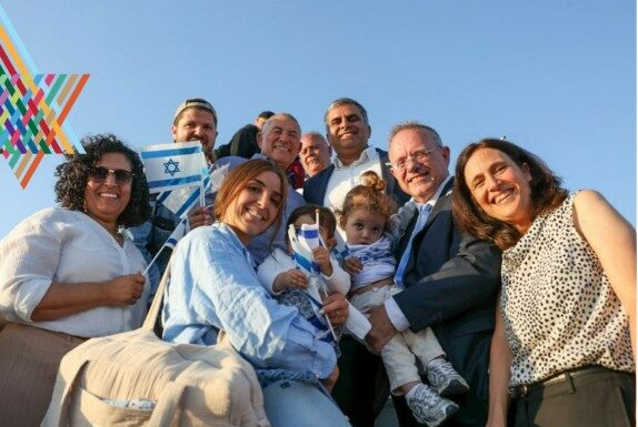 Aliyah de France : pourquoi de plus en plus de familles choisissent Israël ?