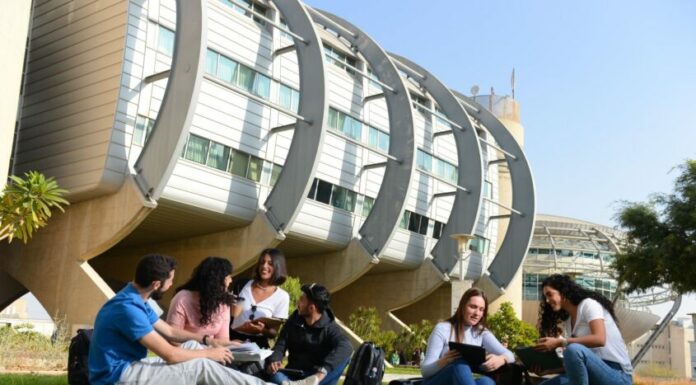 Ashdod – SCE récompensée par le ministère de la Défense pour son soutien exemplaire aux étudiants réservistes