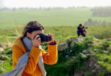 Un cours de photographie pour débutants au centre communautaire Safra d’Ashdod
